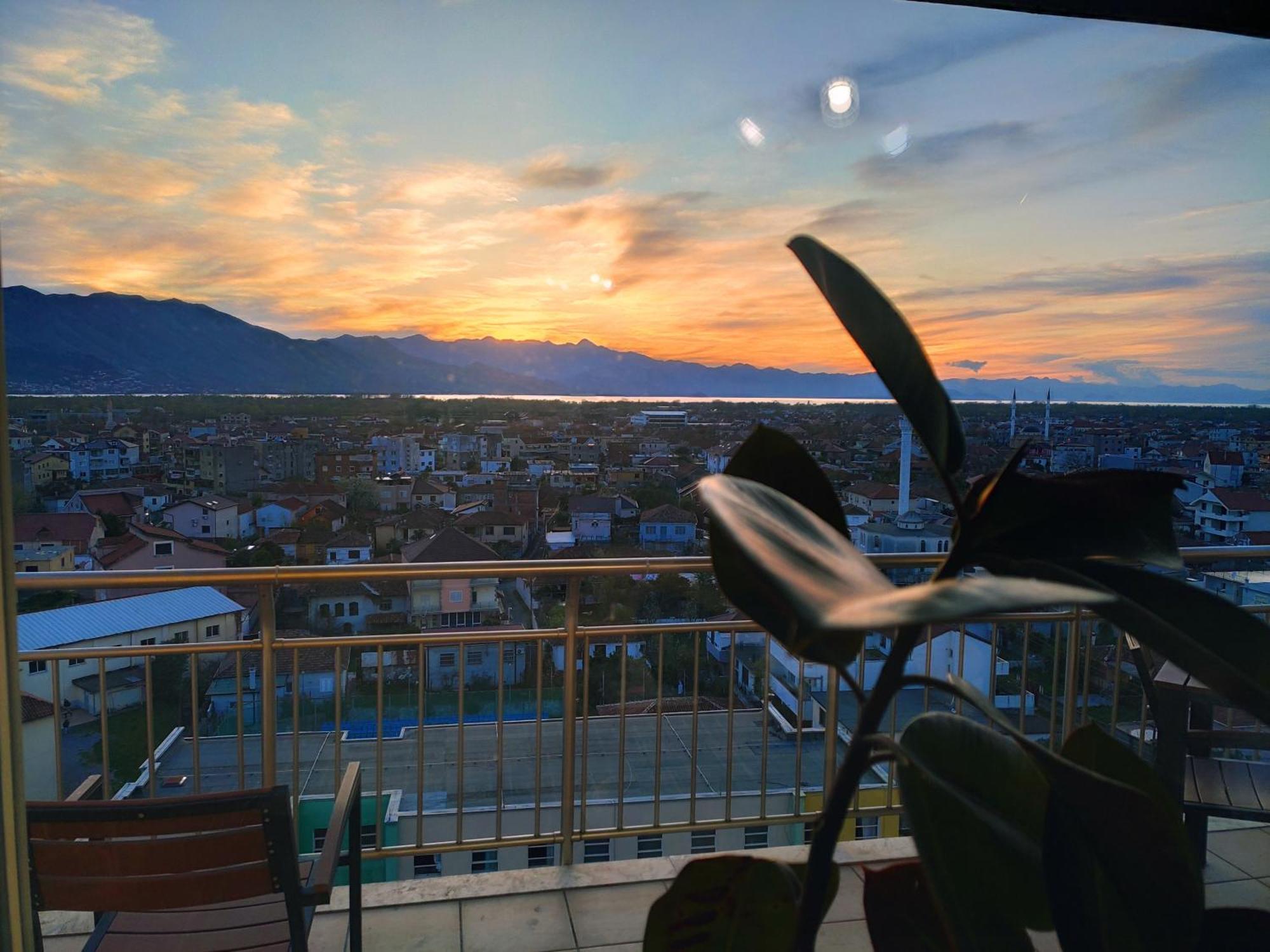 Sunset View Apartment Shkoder Rooftop Εξωτερικό φωτογραφία