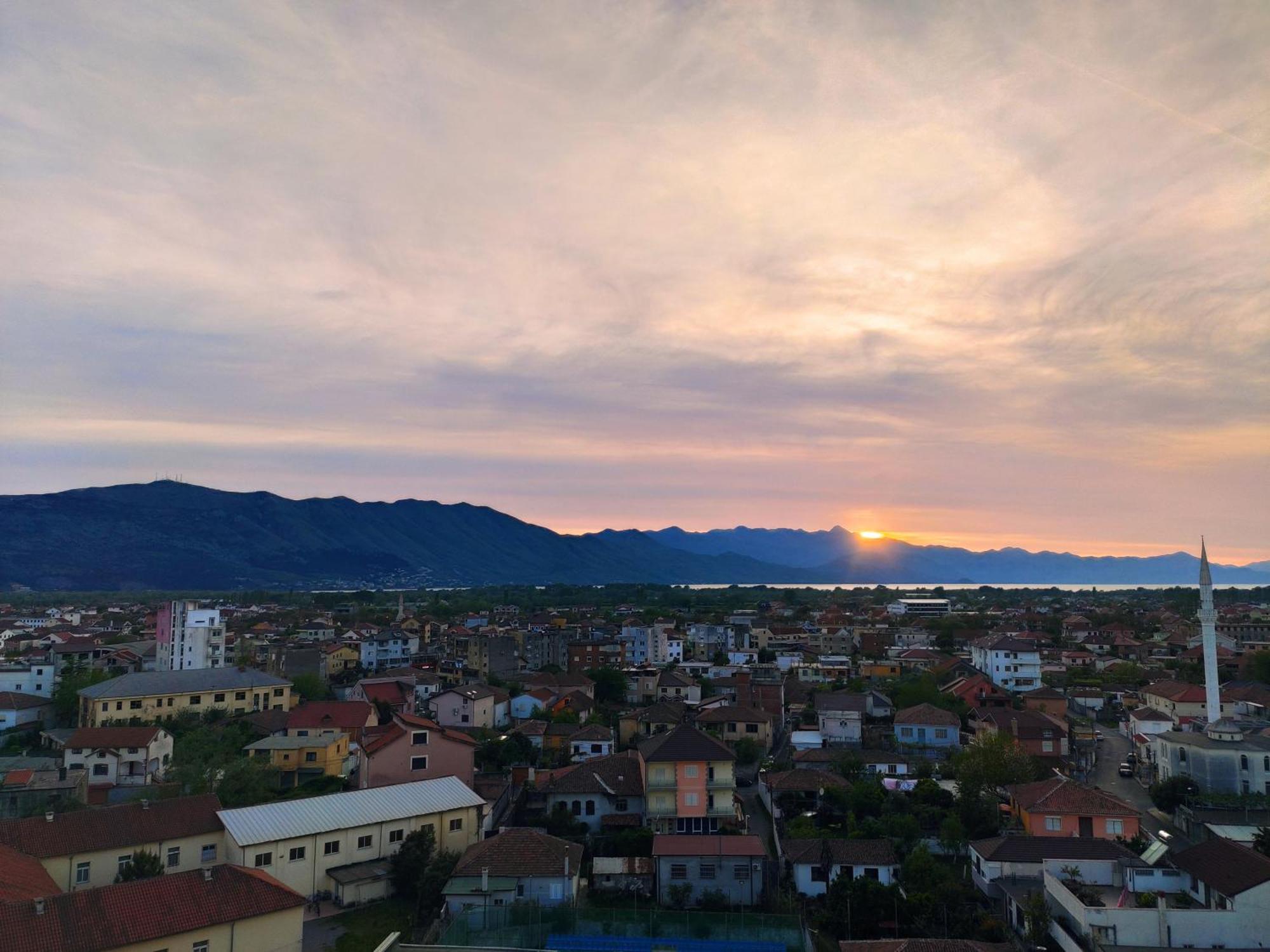 Sunset View Apartment Shkoder Rooftop Εξωτερικό φωτογραφία